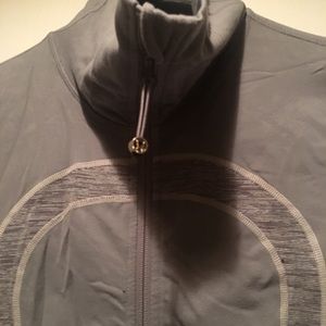 Lululemon sweatshirt